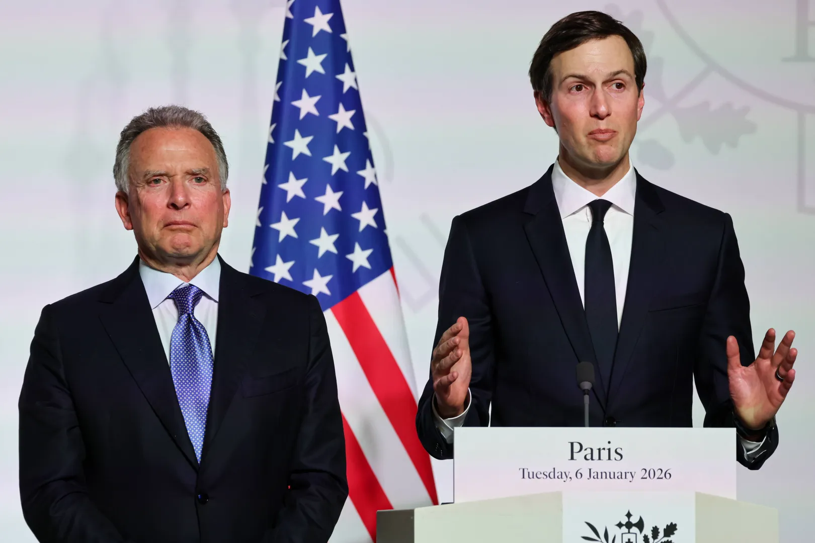 Steve Witkoff (z lewej) i Jared Kushner (z prawej), fot. PAP/EPA/AFP POOL/LUDOVIC MARIN / POOL