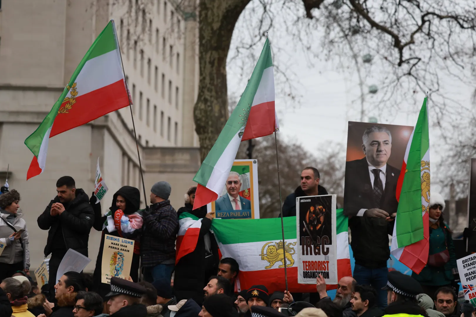 Poparcie dla protestujących w Iranie. Fot. EPA/NEIL HALL