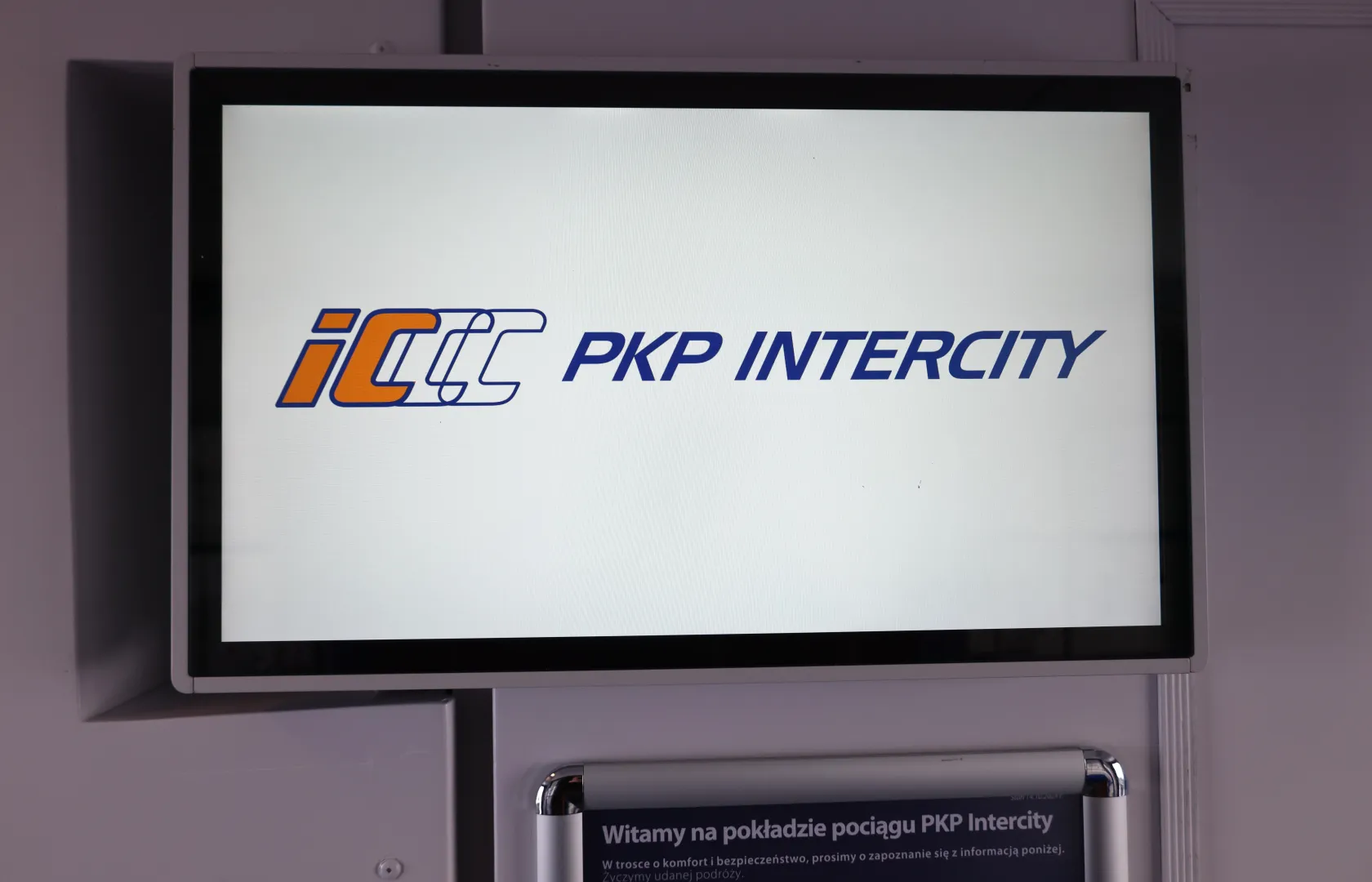 PKP intercity. Fot. PAP/ Albert Zawada