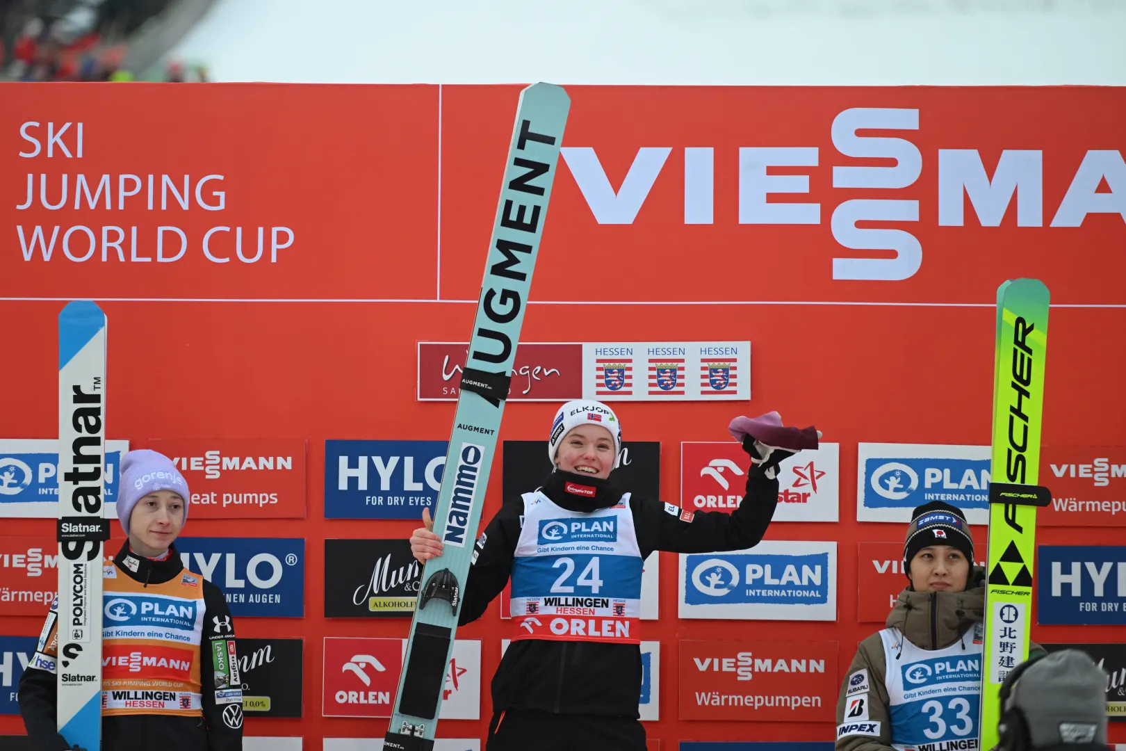 Prevc odniósł 19. zwycięstwo w konkursie PŚ w karierze. Fot. PAP/EPA/FABIAN STRAUCH