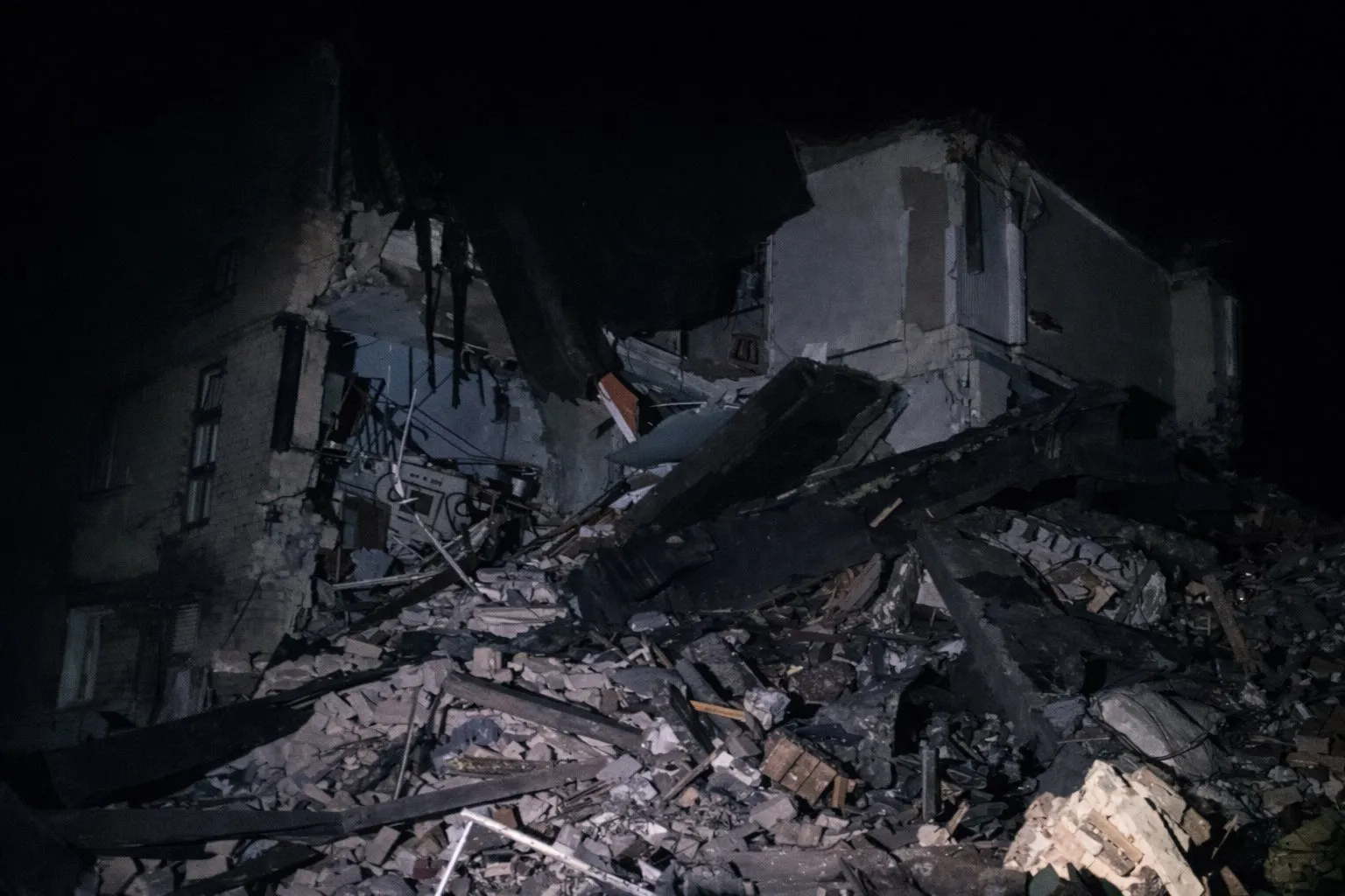 Наслідки російського обстрілу Дніпропетровщини. Fot. Facebook / Микола Лукашук 