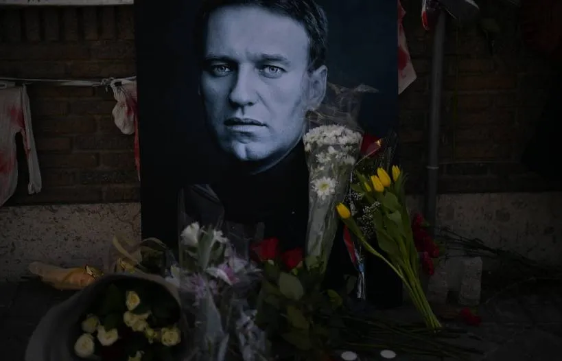 Upamiętnienie Aleksjeja Nawalnego. Fot. PAP/Abaca/Burak Akbulut / Anadolu