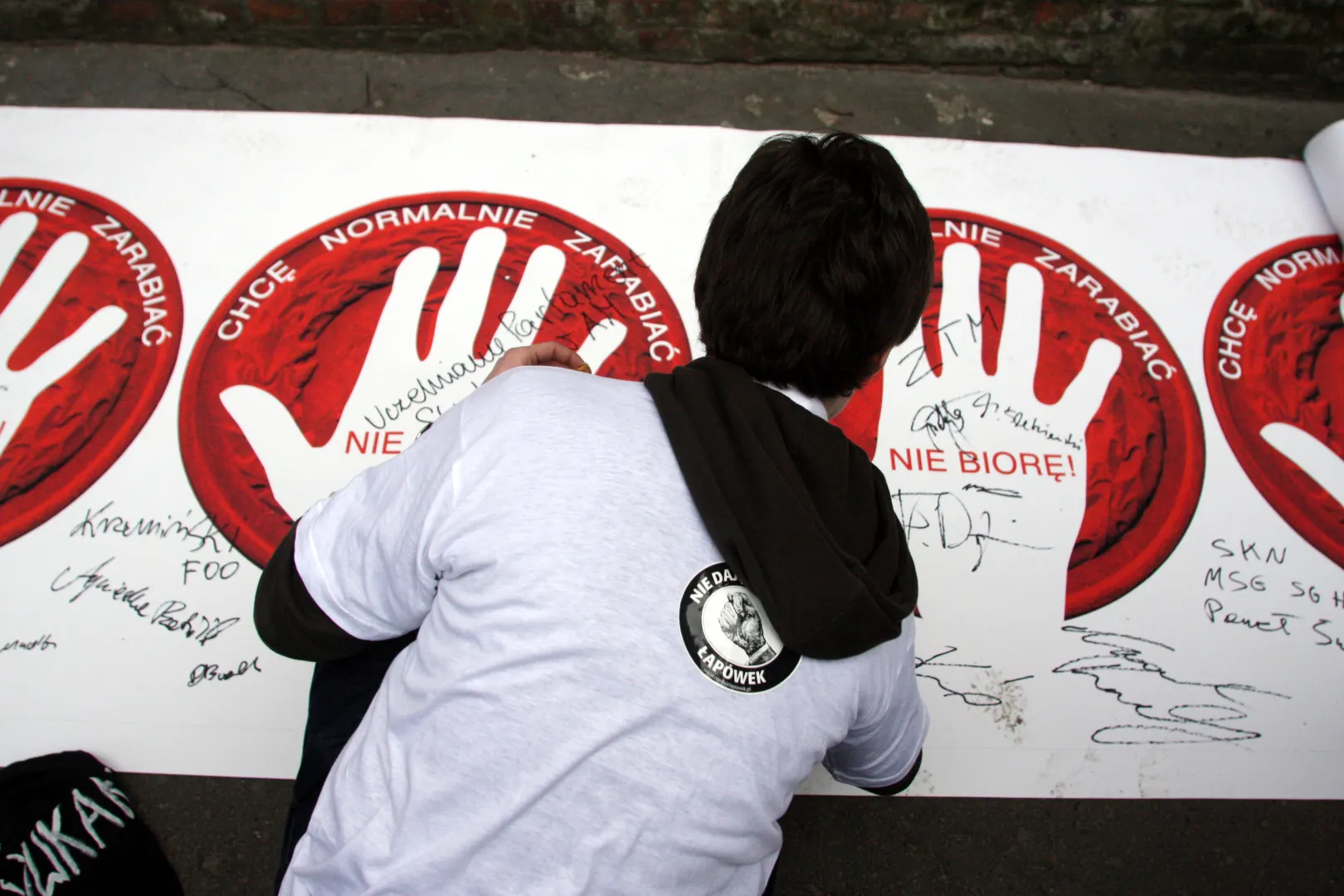  Happening przeciwko łapówkarstwu Fot. PAP/Piotr Polak