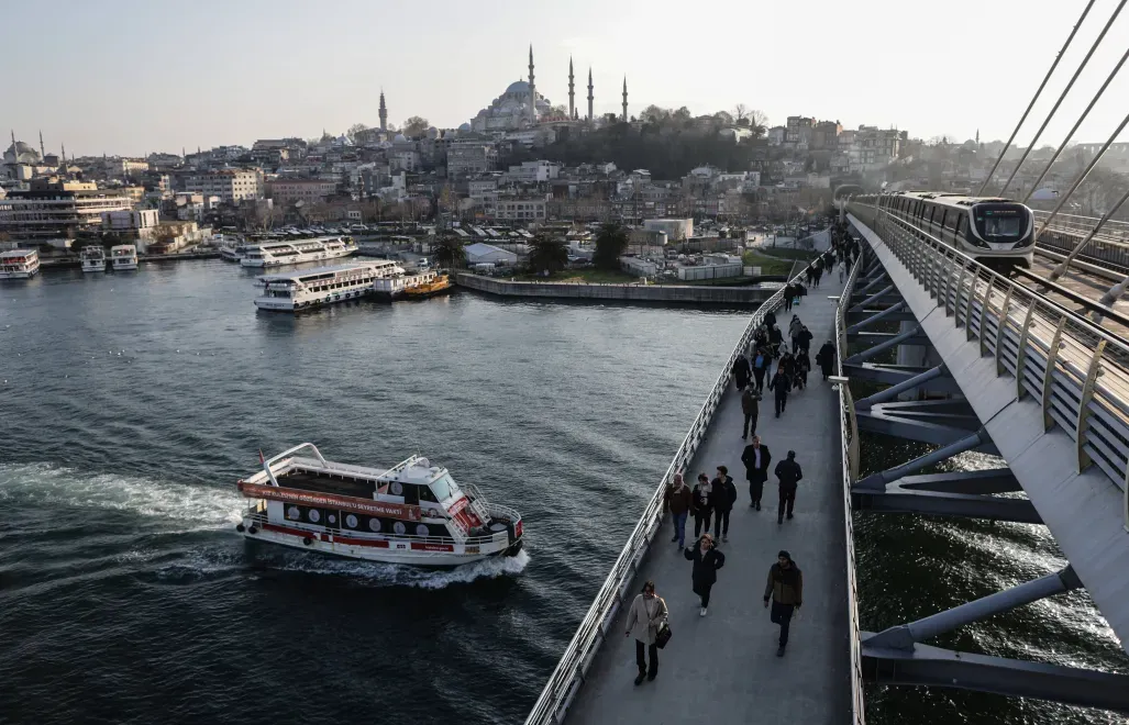 Stambuł, fot. PAP/EPA/ERDEM SAHIN