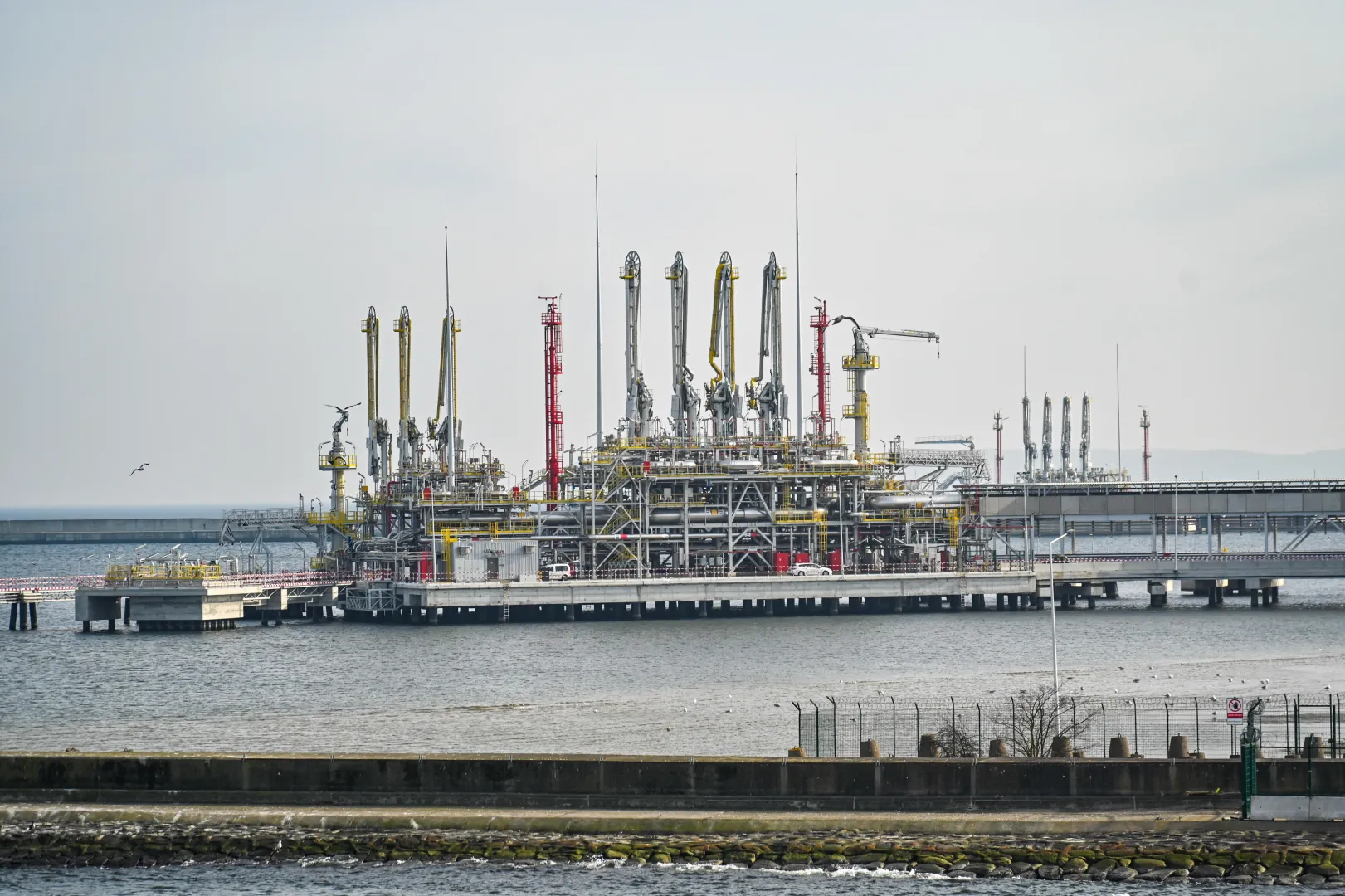 Термінал ЗПГ Свіноуйсьце, Польща. Fot. PAP/Marcin Bielecki