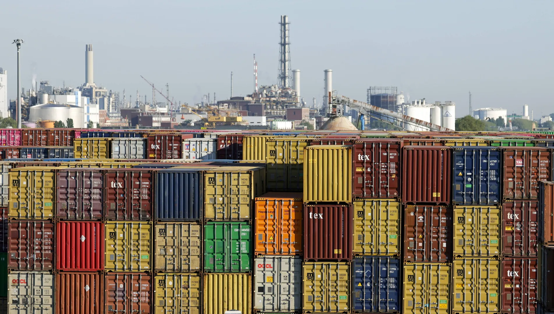Контейнери в комерційному порту Рейн-Неккар у Мангеймі, Німеччина. Фотоілюстрація. Fot. PAP/EPA/RONALD WITTEK