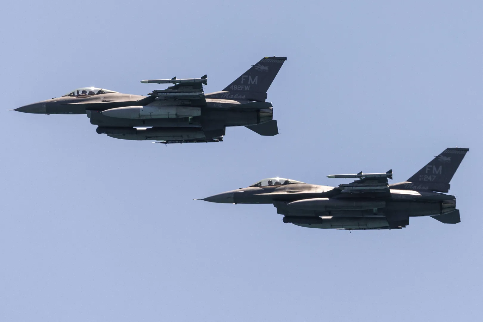 Amerykańskie myśliwce F-16. Fot. PAP/EPA/CRISTOBAL HERRERA-ULASHKEVICH