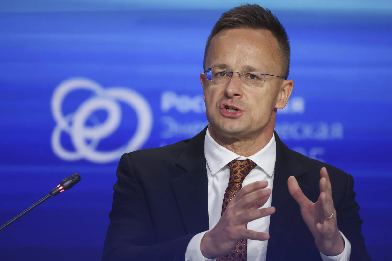 Szef węgierskiej dyplomacji Peter Szijjarto. Fot. PAP/EPA/MAXIM SHIPENKOV