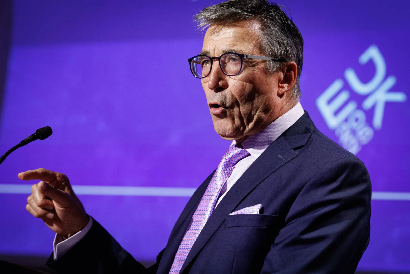 Anders Fogh Rasmussen, fot. PAP/EPA/OLIVIER MATTHYS