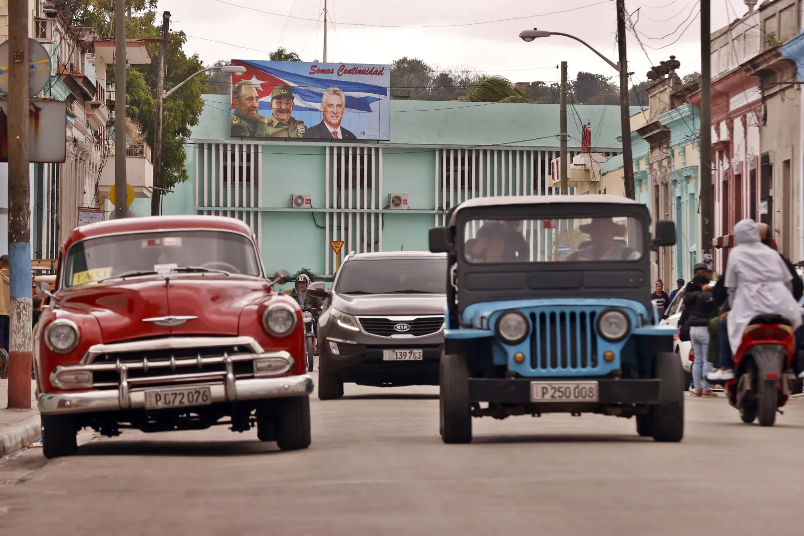 Ulice miasta Matanzas na Kubie, fot. PAP/EPA/EFE/Ernesto Mastrascusa