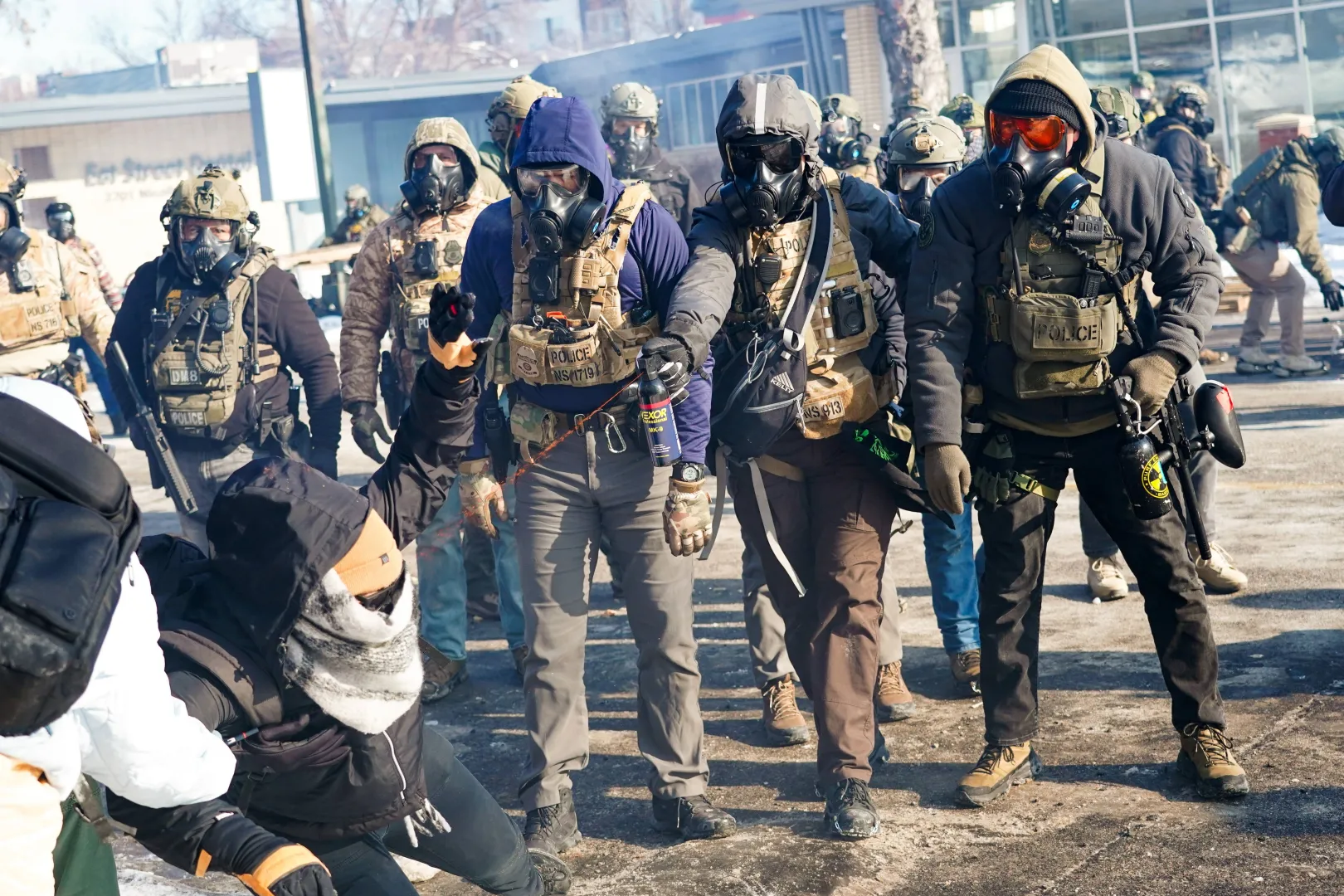 Agenci ICE. Fot. PAP/EPA/CRAIG LASSIG