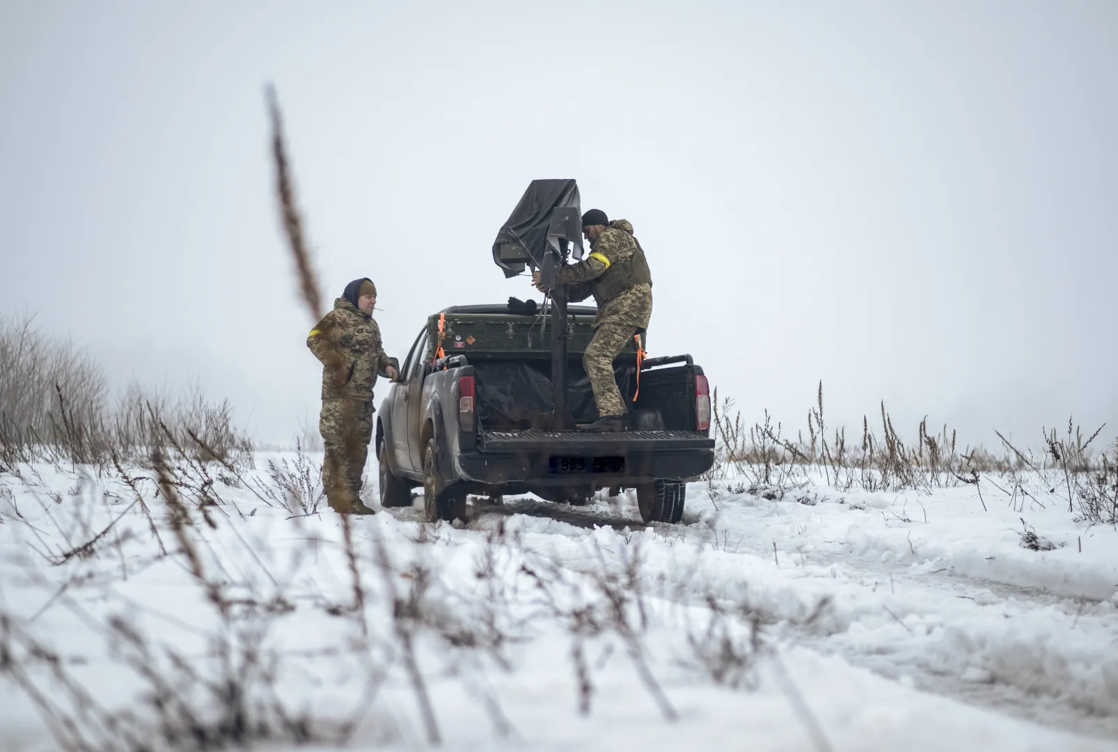 Украинские военные. Fot. PAP/EPA/ARTEM DERKACHOV