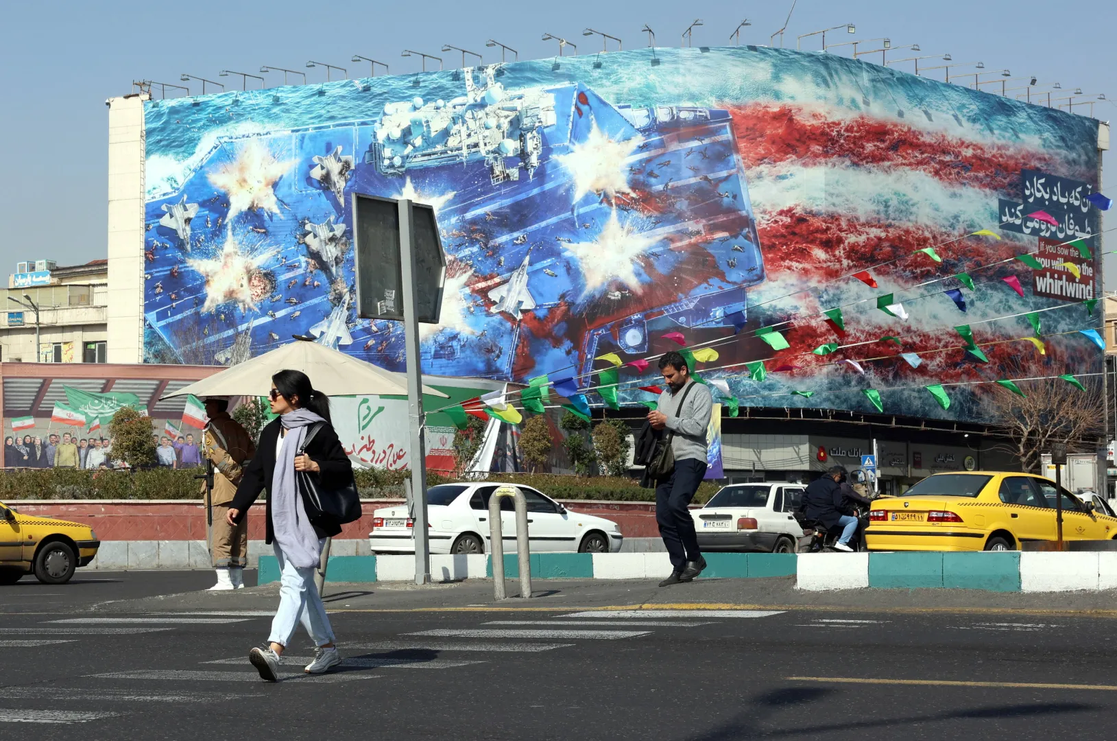 Антиамериканський білборд в Тегерані, Іран, 19 лютого 2026 року. Фотоілюстрація. Fot. PAP/EPA/ABEDIN TAHERKENAREH
