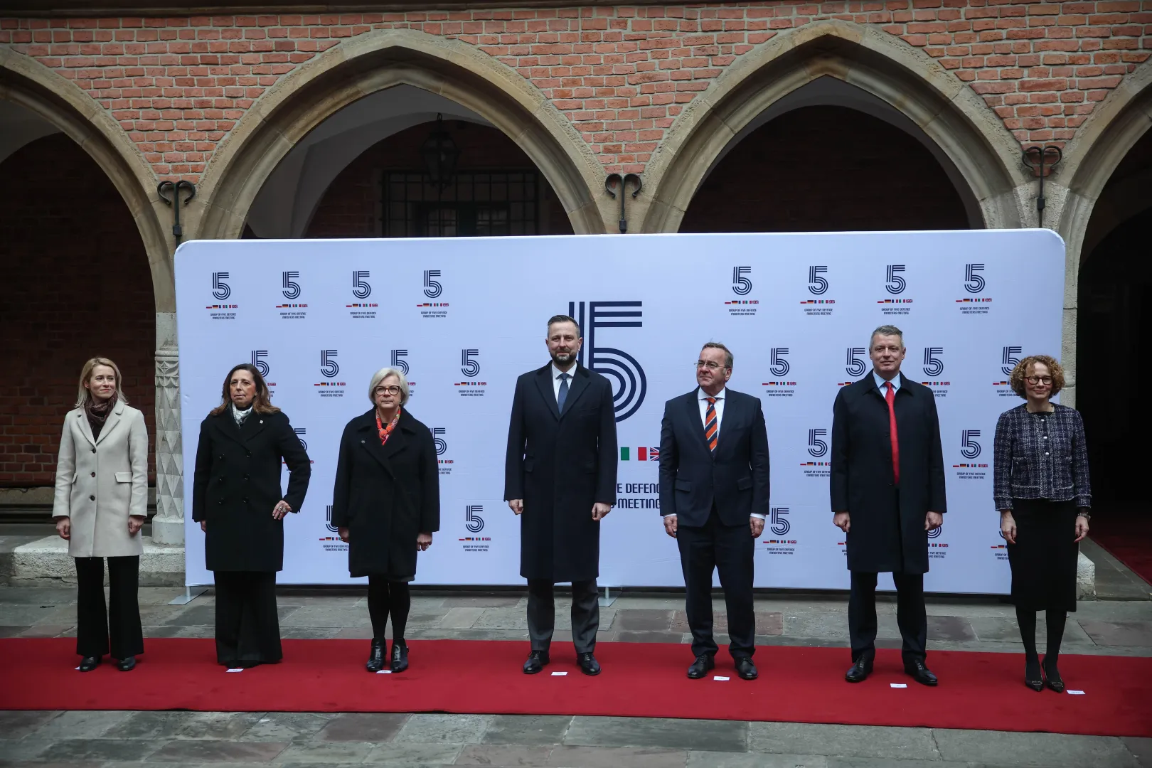 У п'ятницю в Кракові відбулася зустріч міністрів оборони країн E5: Франції, Німеччини, Італії, Великої Британії та Польщі. Fot. PAP/Łukasz Gągulski