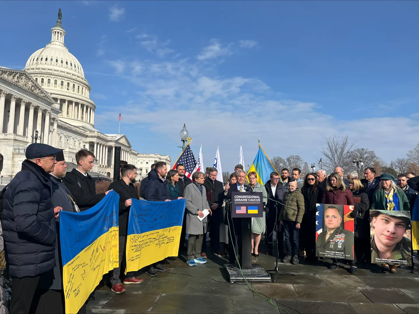 Kongresmeni wzywają do dalszych sankcji wobec Rosji, w tym na firmy naftowe i sektor bankowy. Fot. PAP/Dziurdzińska Natalia