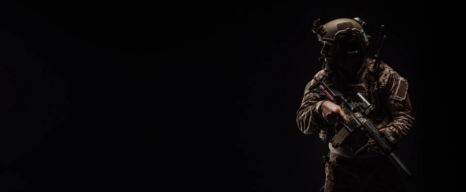 Axios: Biały Dom rozważa wysłanie sił specjalnych do Iranu w celu przejęcia zapasów uranu. Fot. Adobe Stock/kaninstudio