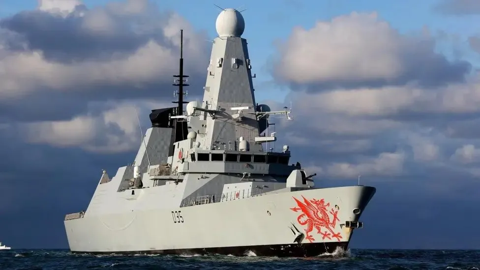 fot. X/@HMSDragon