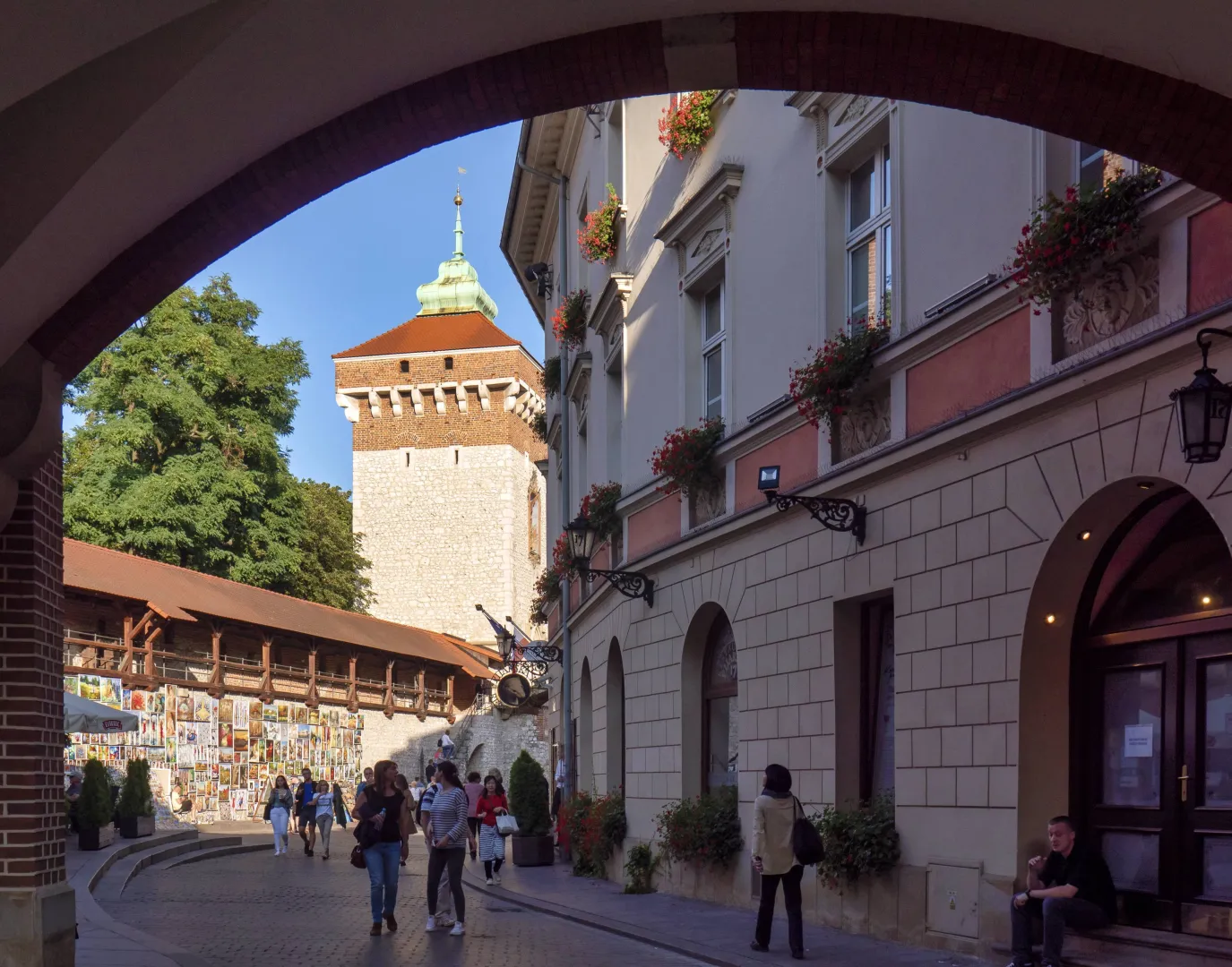 Turyści w Krakowie (zdjęcie ilustracyjne). Fot. PAP/Jerzy Ochoński