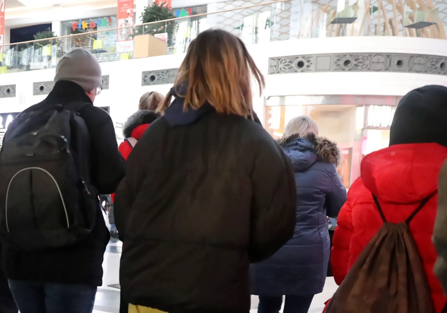 W niedzielę można zrobić zakupy. Fot. PAP/	Tomasz Gzell