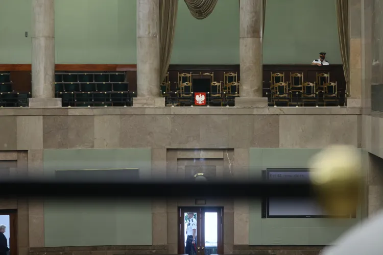 Loża prezydencka w sali obrad Sejmu. Fot. PAP/Leszek Szymański