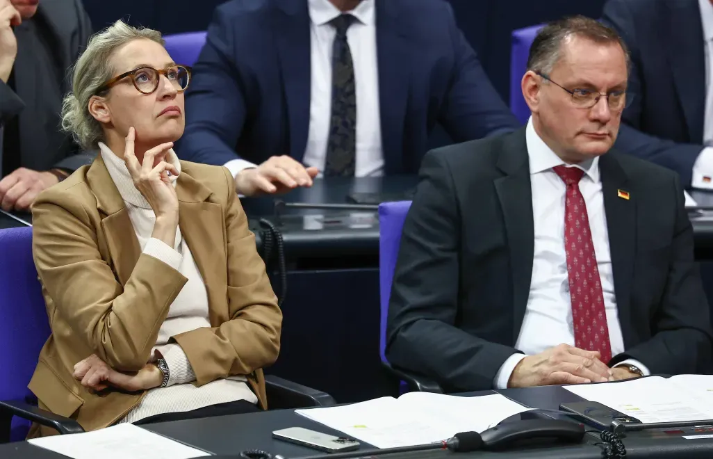 Alice Weidel i Tino Chrupalla, współprzewodniczący AfD. Fot. PAP/EPA/FILIP SINGER
