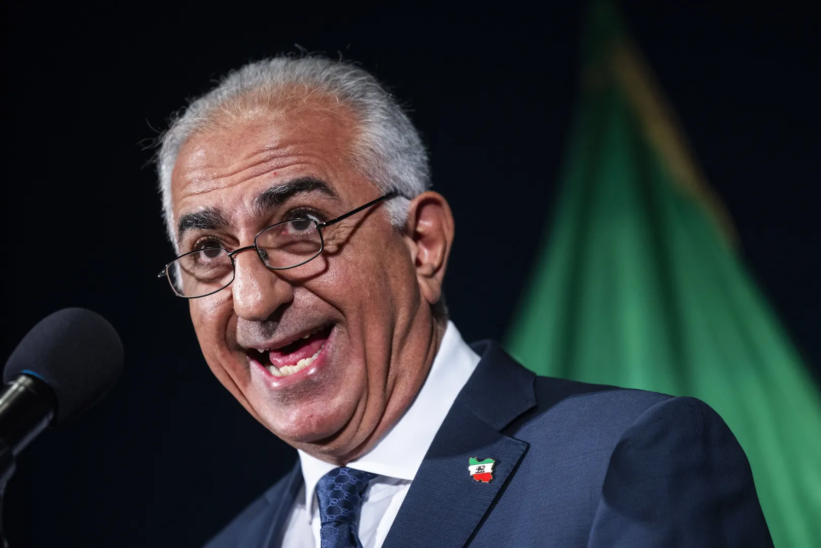 Cyrus Reza Pahlawi. Fot. EPA/JIM LO SCALZO