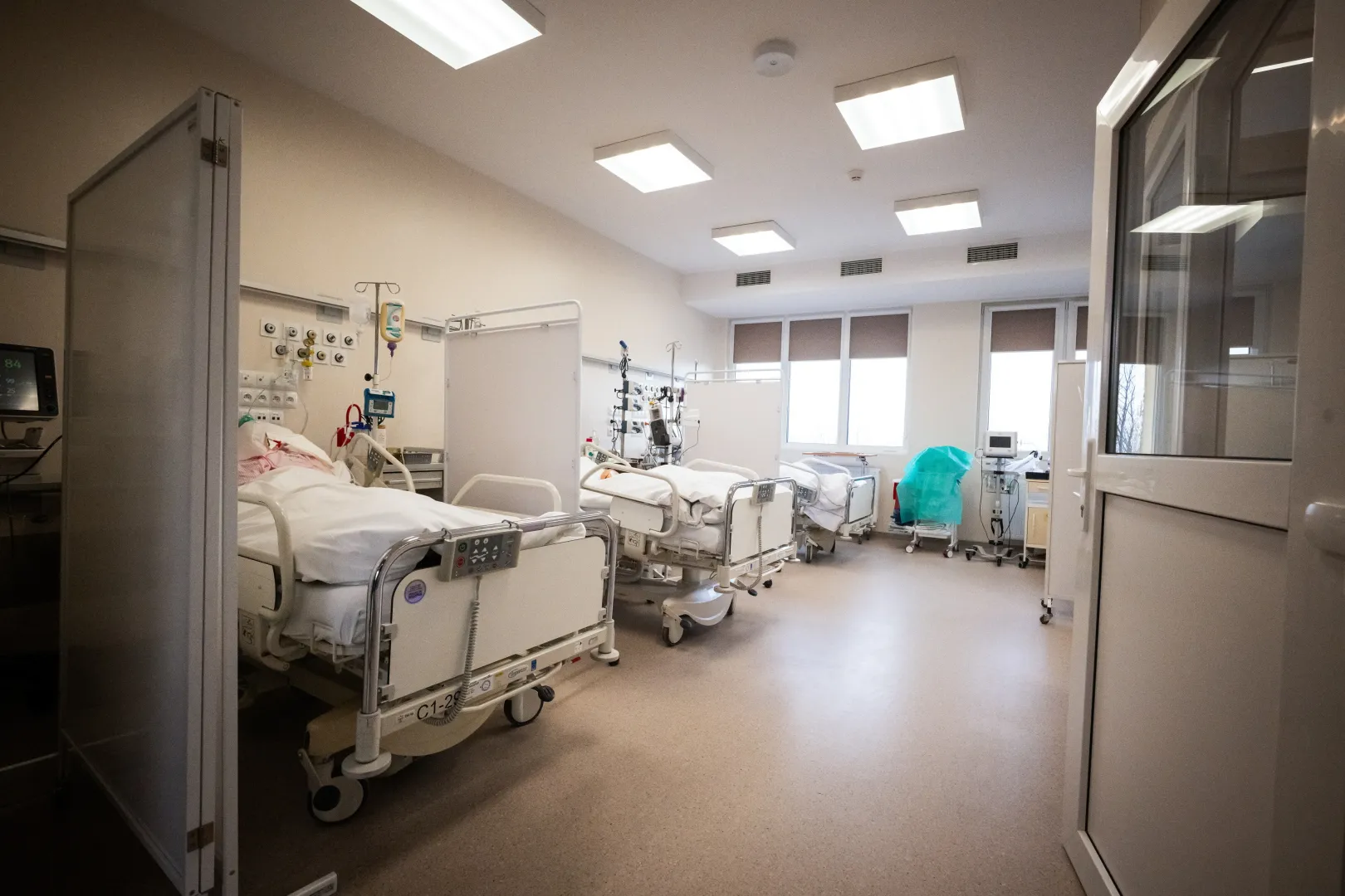 Sala szpitalna Fot. PAP/Tytus Żmijewski