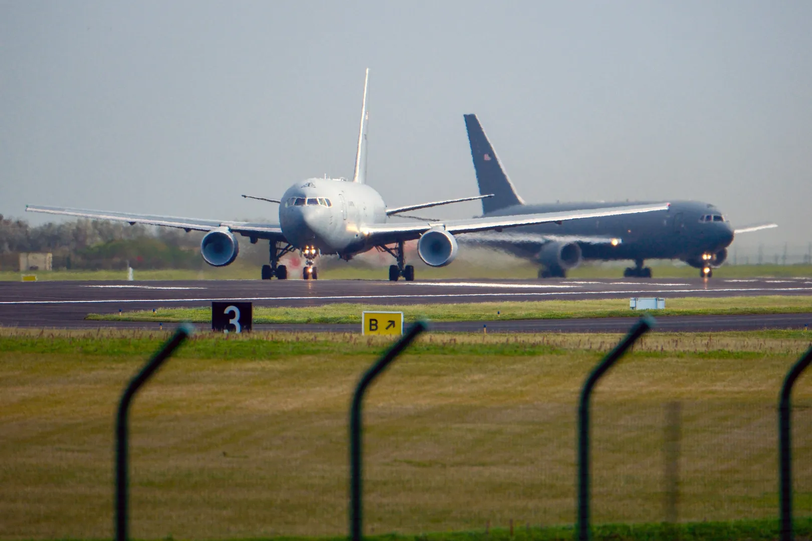 Baza Lajes na Azorach Fot. PAP/EPA/ANTONIO ARAUJO