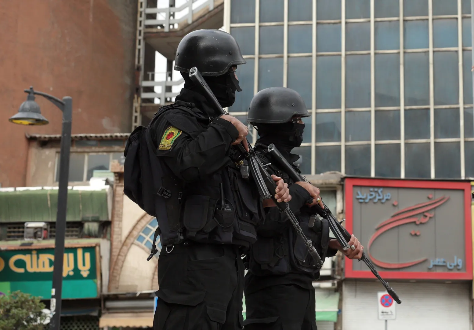 Irańskie służby (zdjęcie ilustracyjne). Fot. EPA/ABEDIN TAHERKENAREH