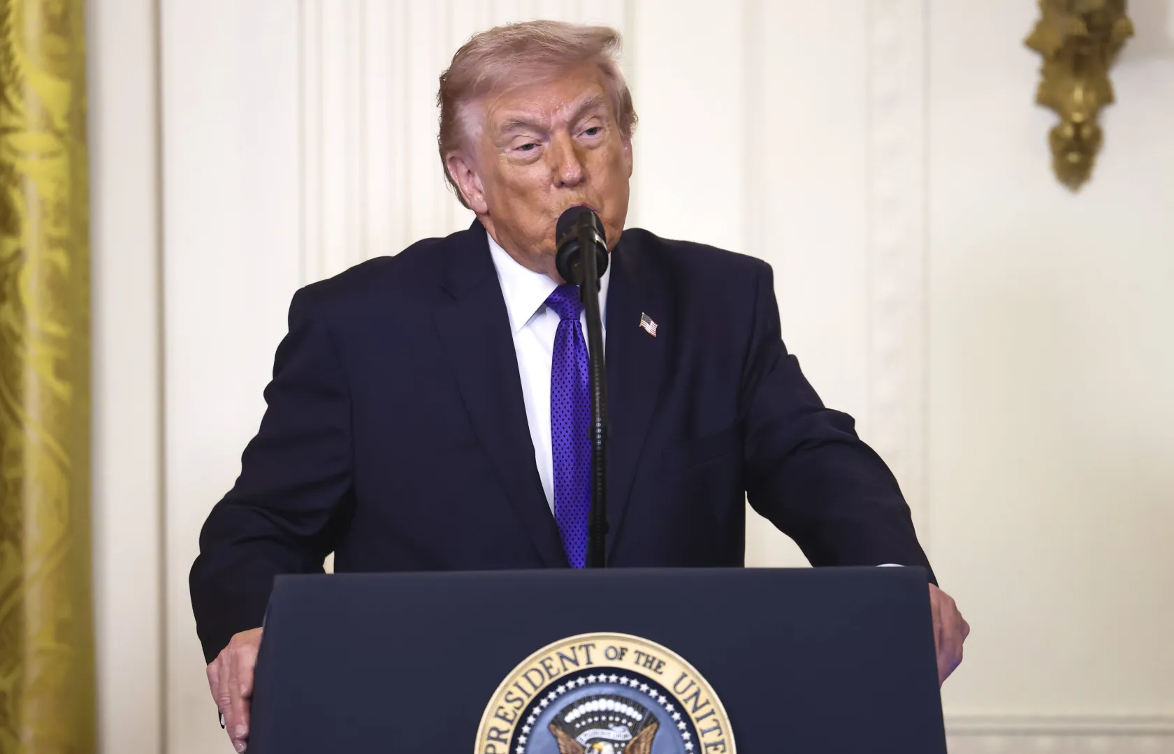 Donald Trump. Fot. PAP/EPA/JIM LO SCALZO