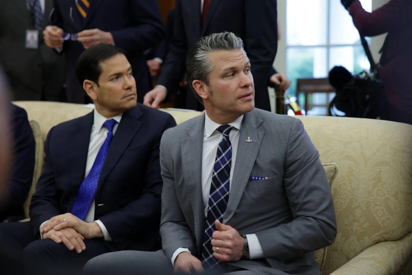 Sekretarz stanu Marco Rubio i minister obrony Pete Hegseth. Fot. PAP/EPA/SAMUEL CORUM / POOL