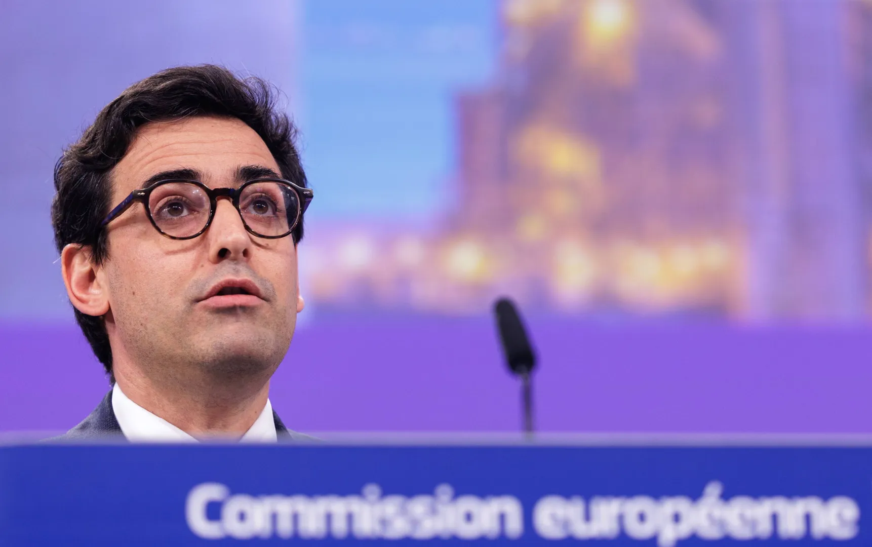 Віцеголова Європейської комісії Стефан Сежурне. Fot. PAP/EPA/OLIVIER MATTHYS