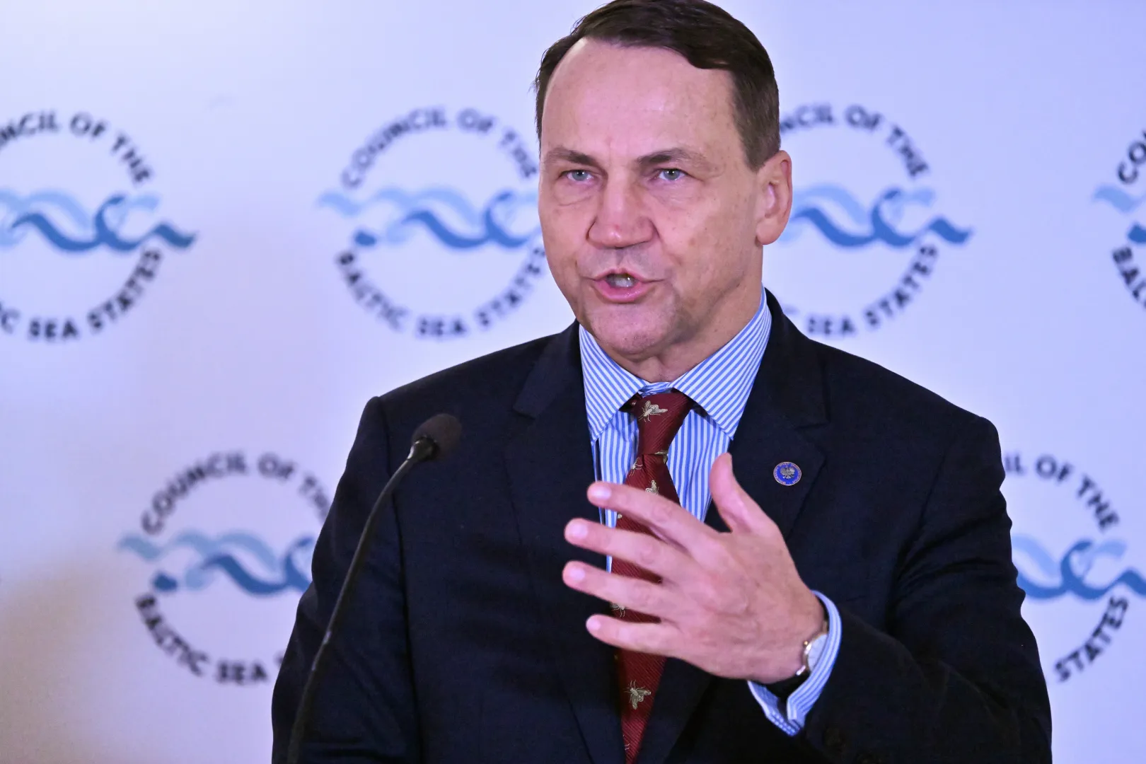 Wicepremier, minister spraw zagranicznych Radosław Sikorski. Fot. PAP/	Piotr Nowak