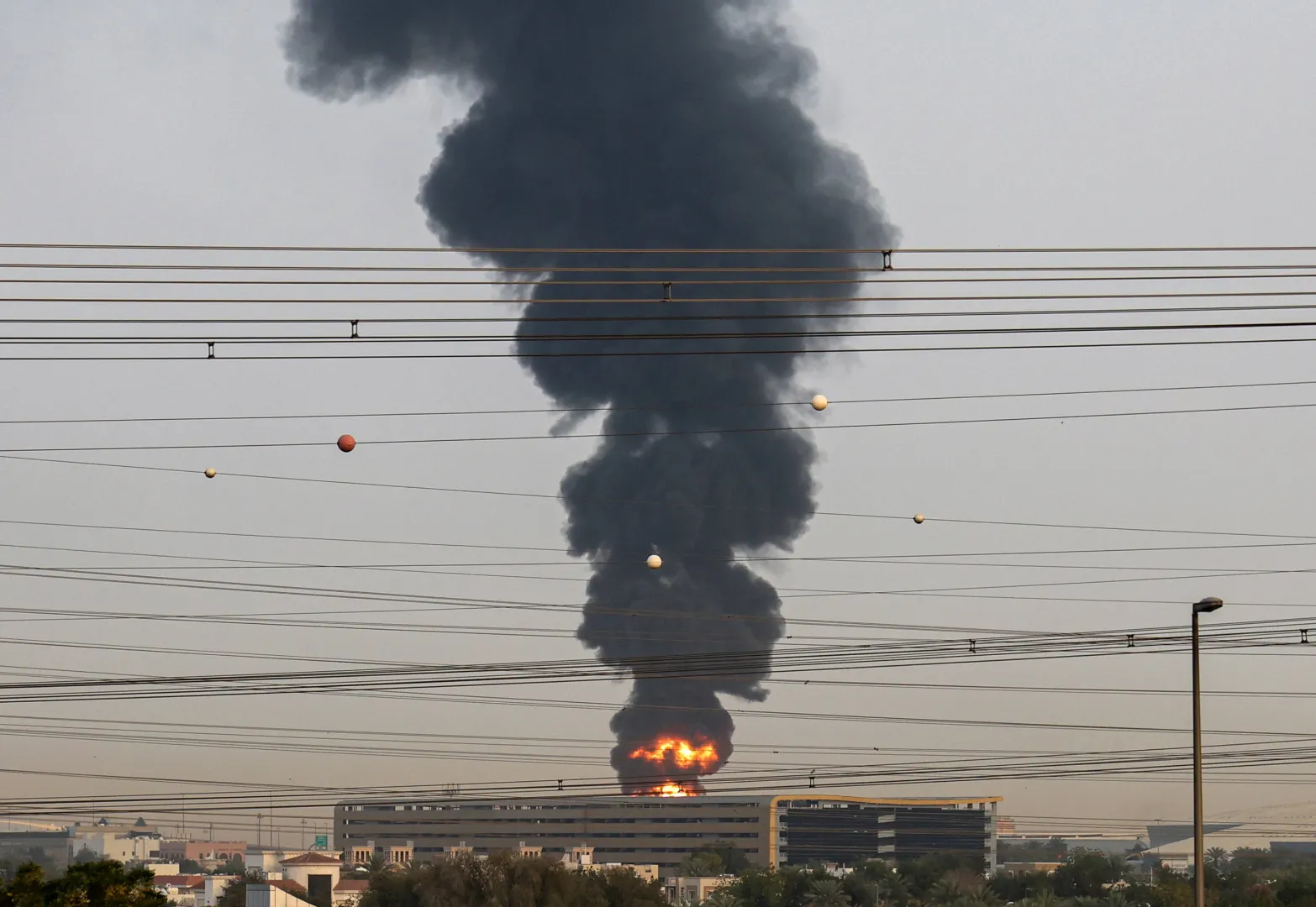 Ogień w Dubaju (zdjęcie ilustracyjne). Fot. EPA/STRINGER