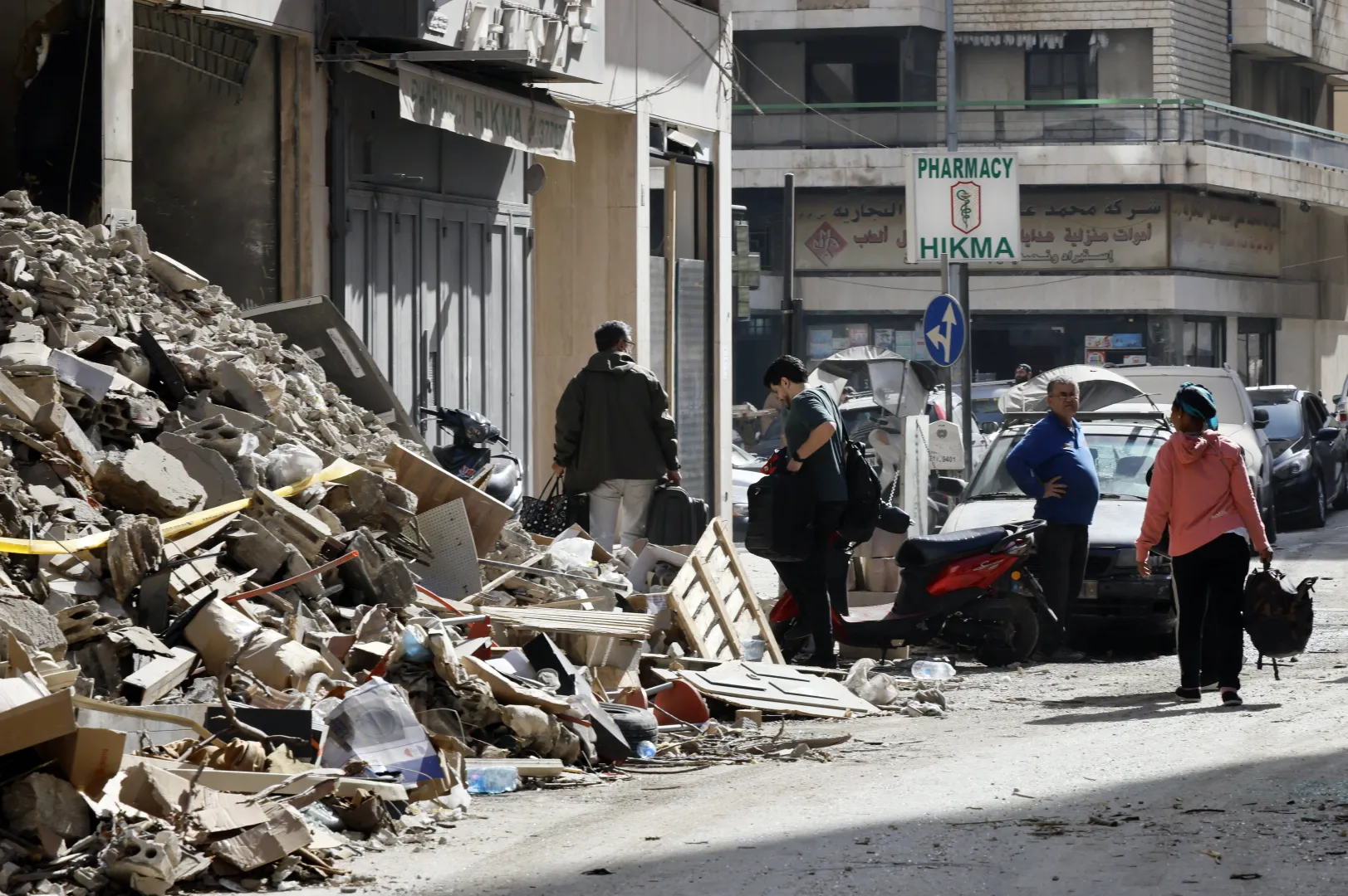 Zniszczenia w Libanie po izraelskich nalotach, fot. PAP/EPA/WAEL HAMZEH