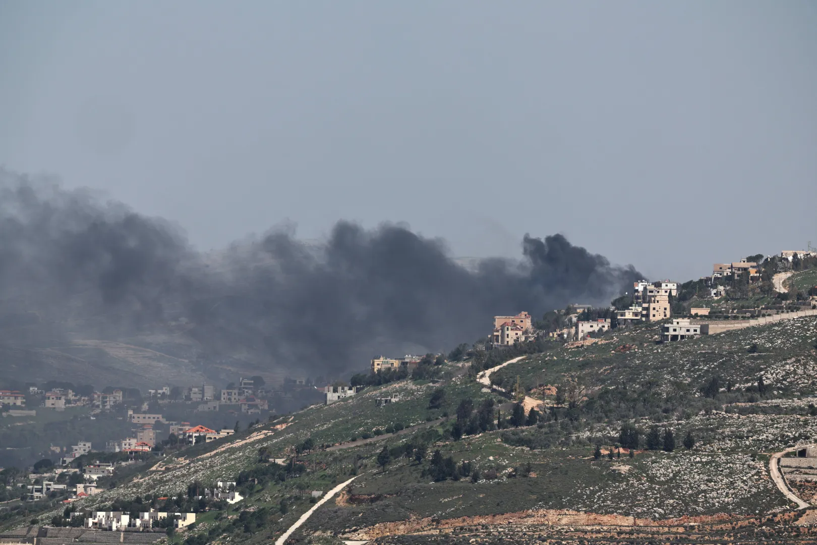 Ataki na Iran. Fot. PAP/EPA/ATEF SAFADI