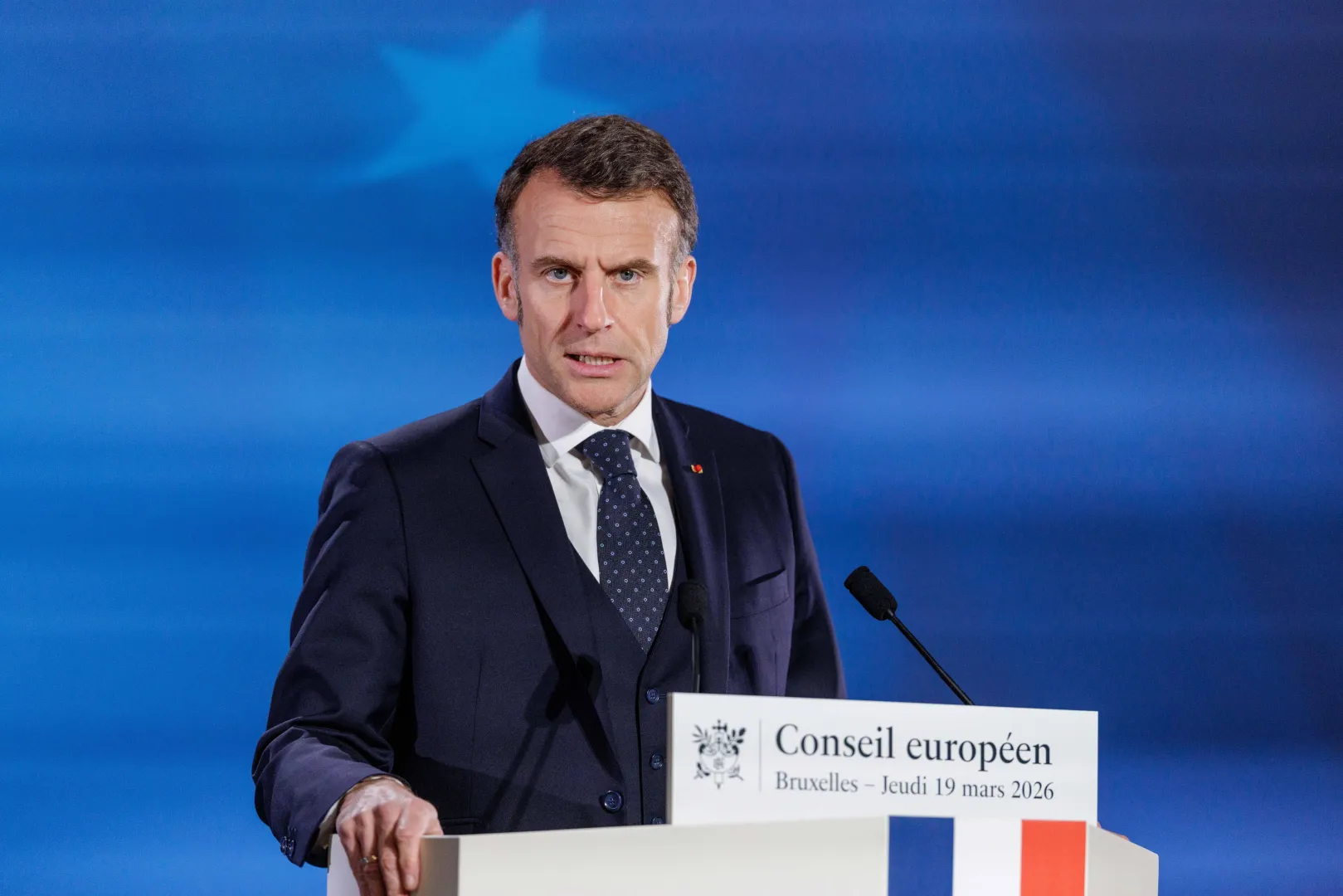 Prezydent Francji Emmanuel Macron. Fot. PAP/EPA/	OLIVIER MATTHYS