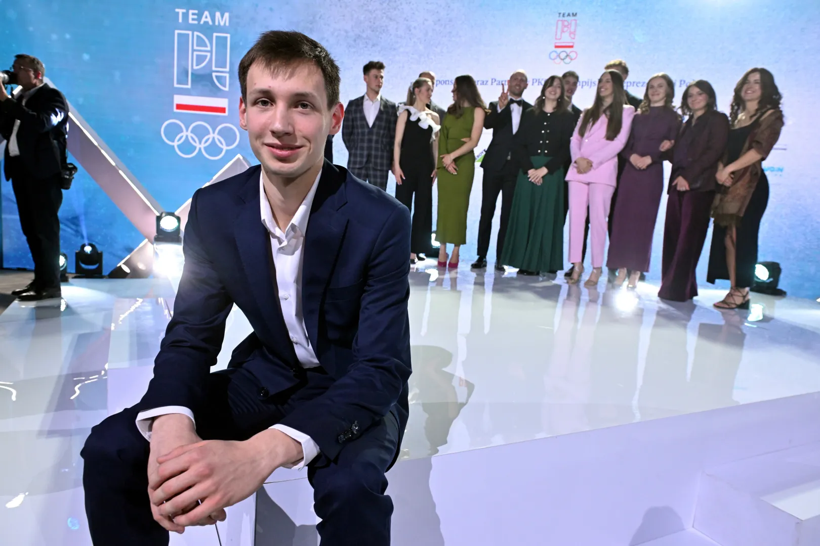 Polski skoczek narciarski Kacper Tomasiak podczas uroczystej Gali Olimpijskiej podsumowującej XXV Zimowe Igrzyska Olimpijskie Mediolan-Cortina 2026 Fot. PAP/Piotr Nowak