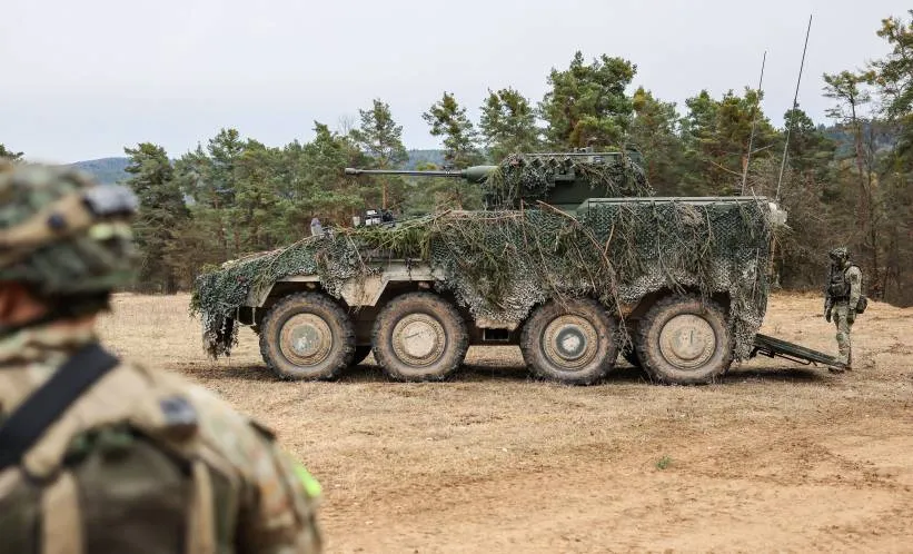 Żołnierze Litewskich Sił Lądowych. Fot. PAP/EPA/ HANNIBAL HANSCHKE