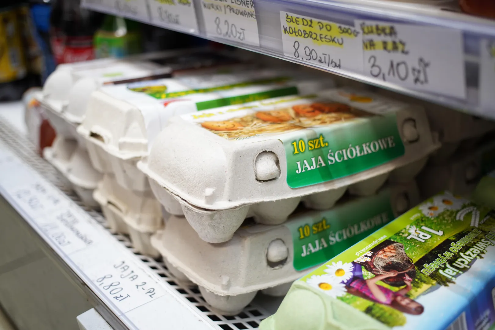 Artykuły spożywcze - jajka kurze. Fot. PAP/Leszek Szymański