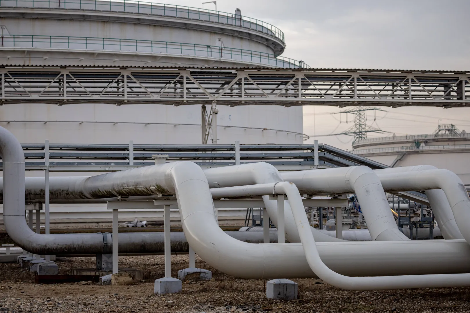 Нефтепровод. Фотоиллюстрация. Fot. PAP/EPA/MARTIN DIVISEK