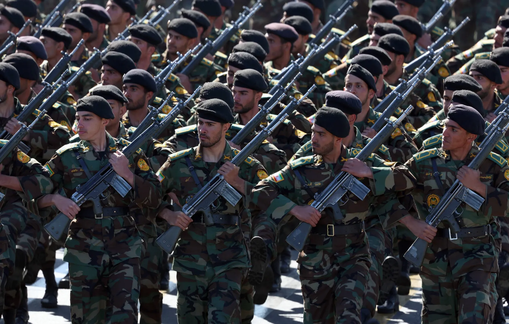 Irańska armia (zdjęcie ilustracyjne). Fot. EPA/ABEDIN TAHERKENAREH