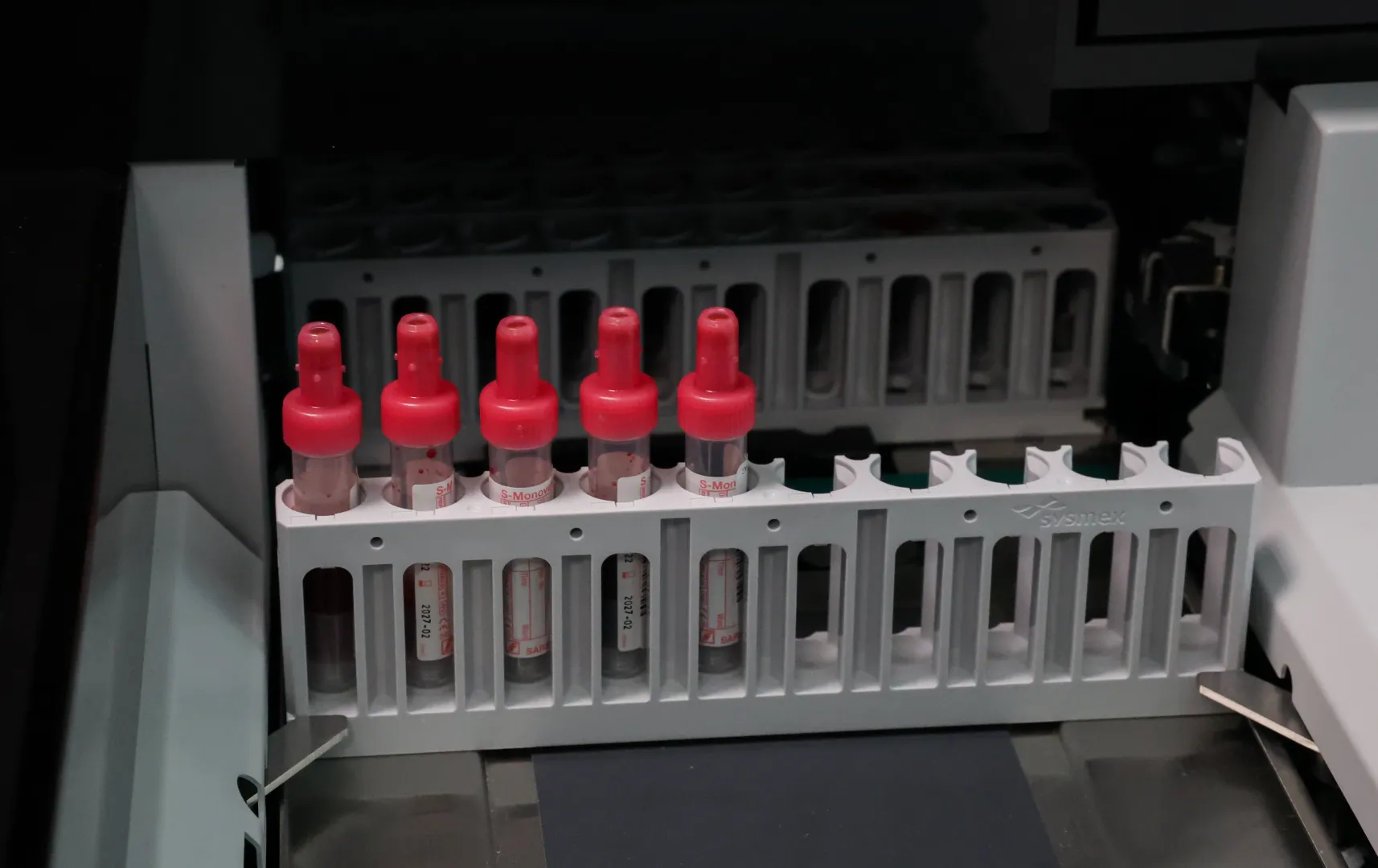 Probówki Fot. PAP/Marian Zubrzycki