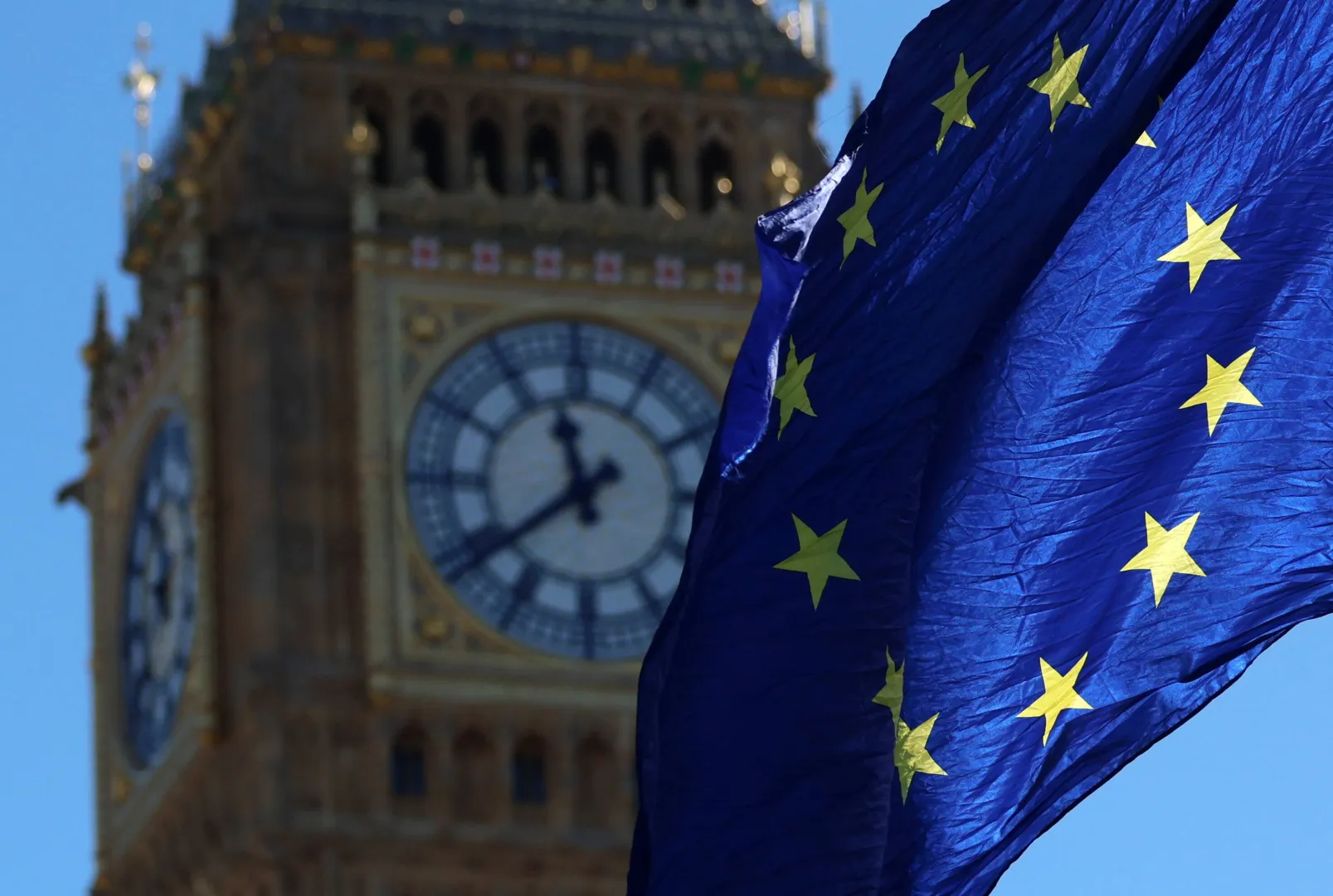 Big Ben. Fot. PAP/EPA/ANDY RAIN