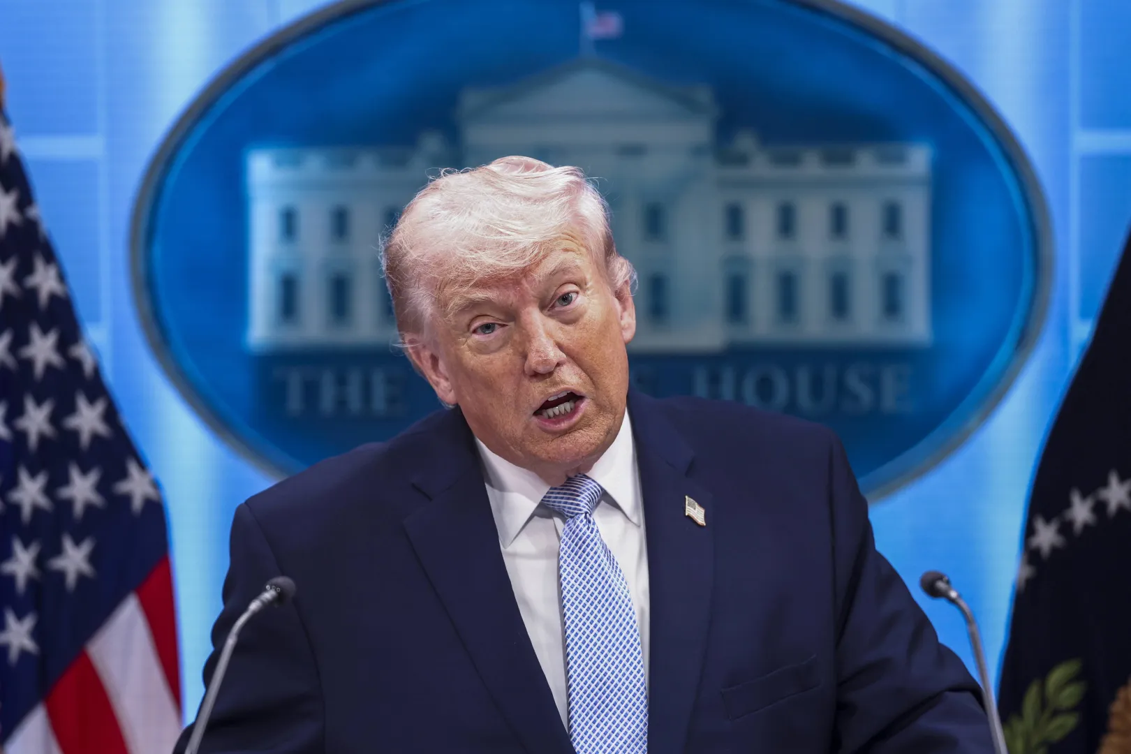 Prezydent USA Donald Trump. Fot. PAP/EPA/JIM LO SCALZO