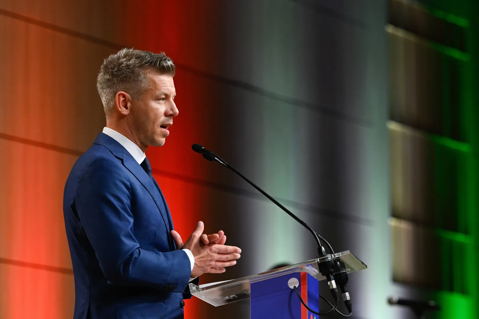 Peter Magyar Fot. PAP/EPA/TIBOR ILLYES