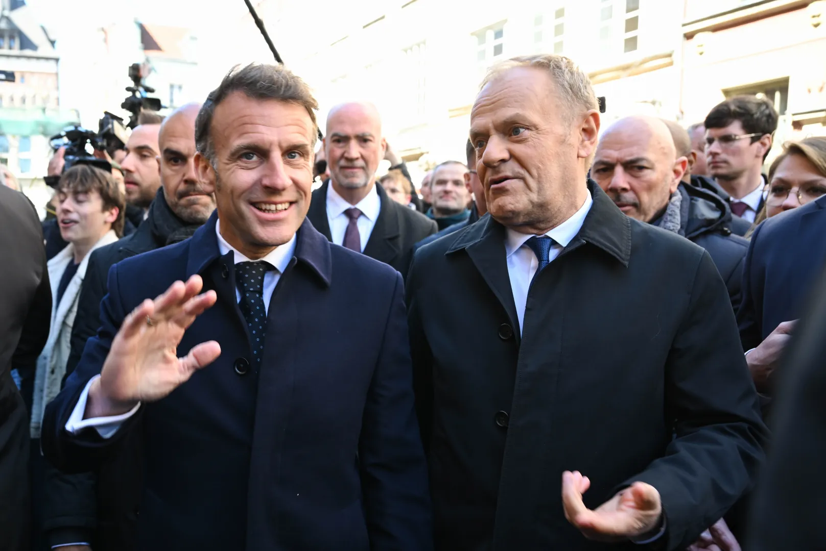 Еммануель Макрон і Дональд Туск. Fot. PAP/Adam Warżawa