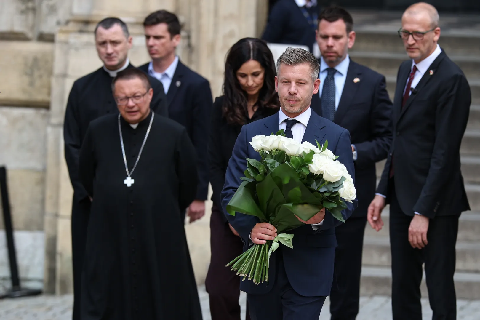 Peter Magyar (P) i kard. Grzegorz Ryś (L). Fot. PAP/Łukasz Gągulski