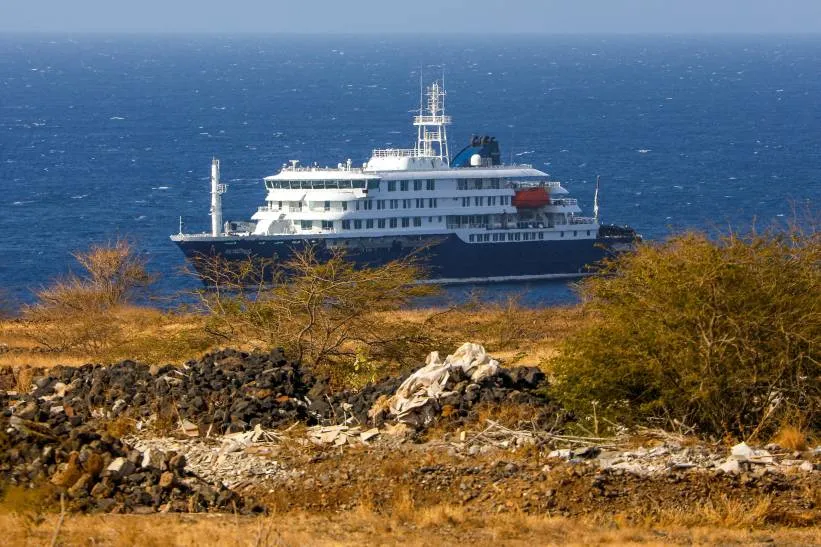 MV Hondius. Fot. PAP/EPA/ ELTON MONTEIRO