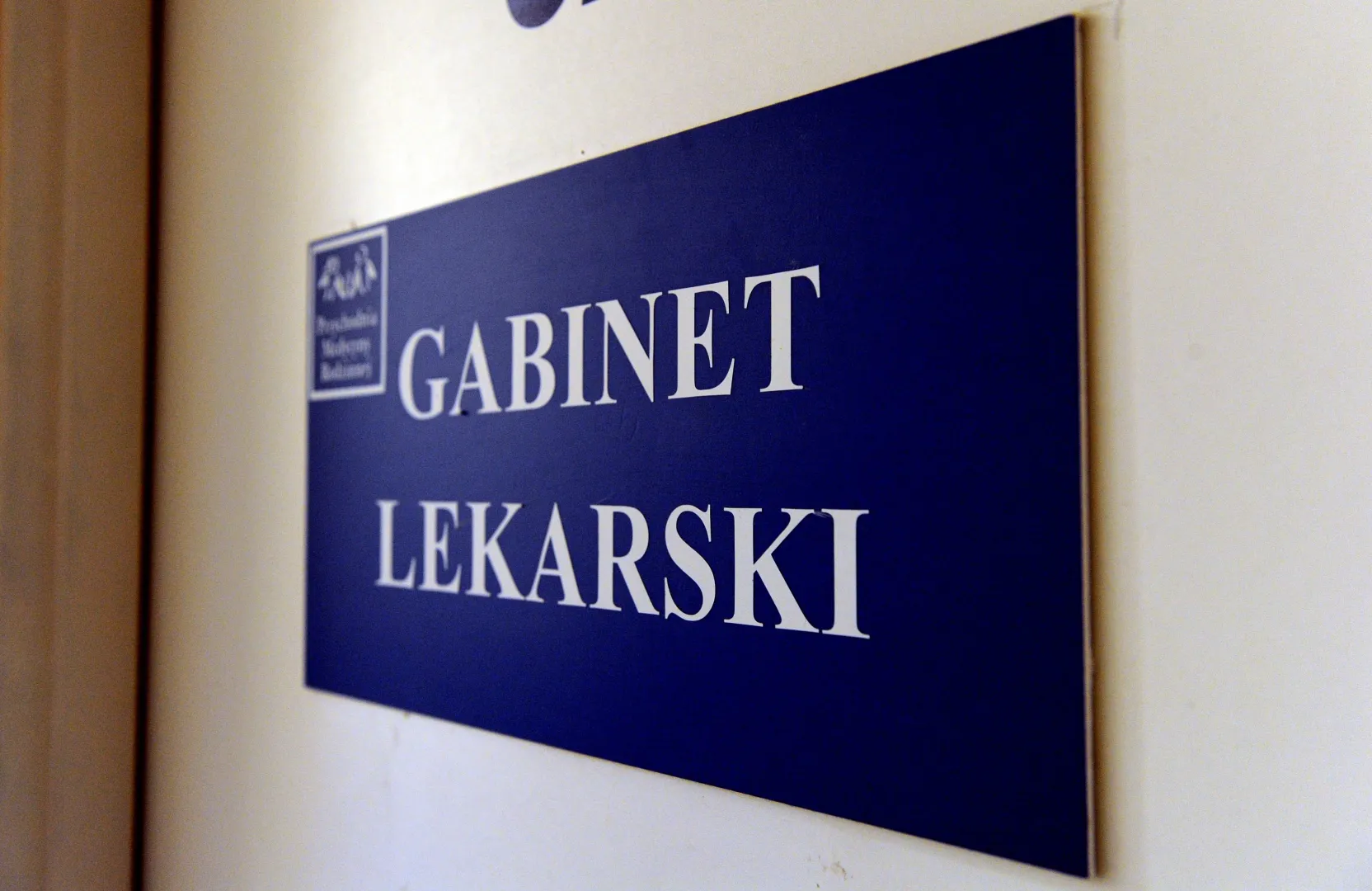 Gabinet lekarski w przychodni. Zdj. ilustracyjne. Fot. PAP/Marcin Bielecki